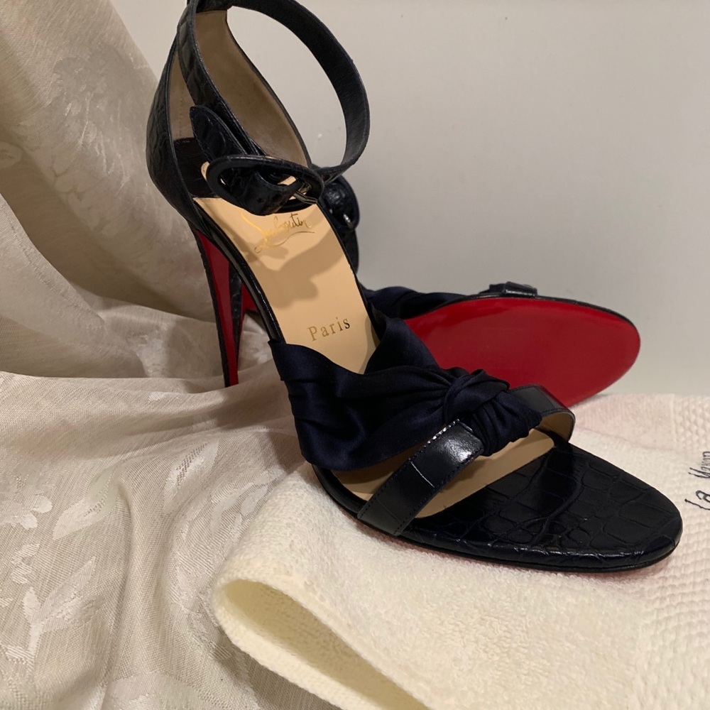 Christian Louboutin navy blue - Picture 10 of 16